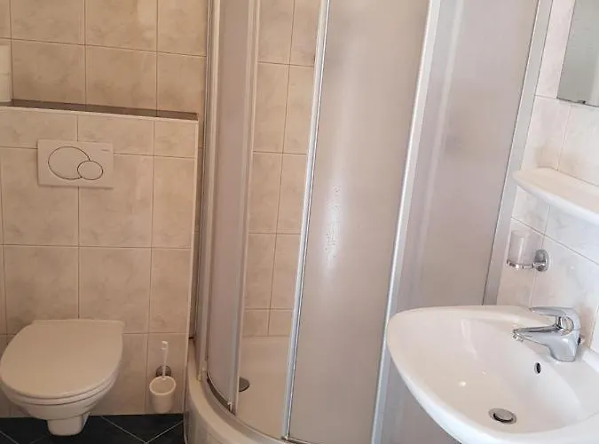 아파트호텔 Schuetzenwirt 슈타이나흐 암 브레너