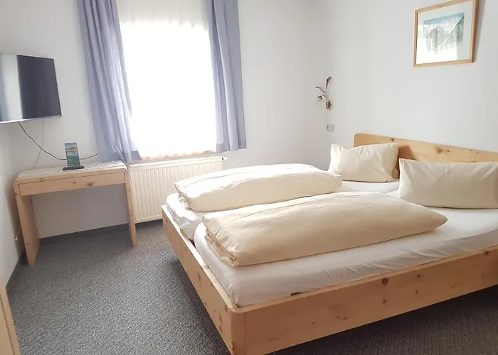 Schuetzenwirt アパートホテル