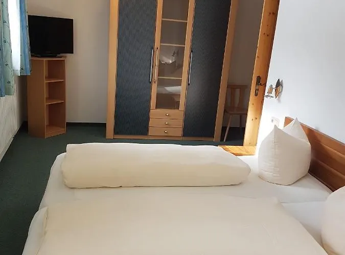 아파트호텔 Schuetzenwirt 슈타이나흐 암 브레너