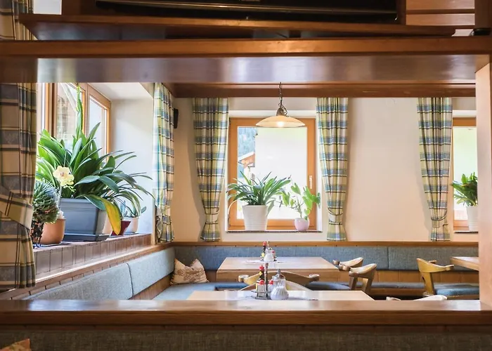 Schuetzenwirt 슈타이나흐 암 브레너