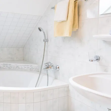 Schuetzenwirt Aparthotel 3*